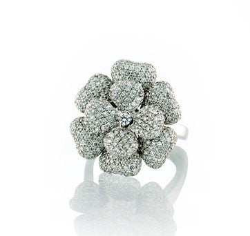 18K White Gold, Diamond Flower Style Ring